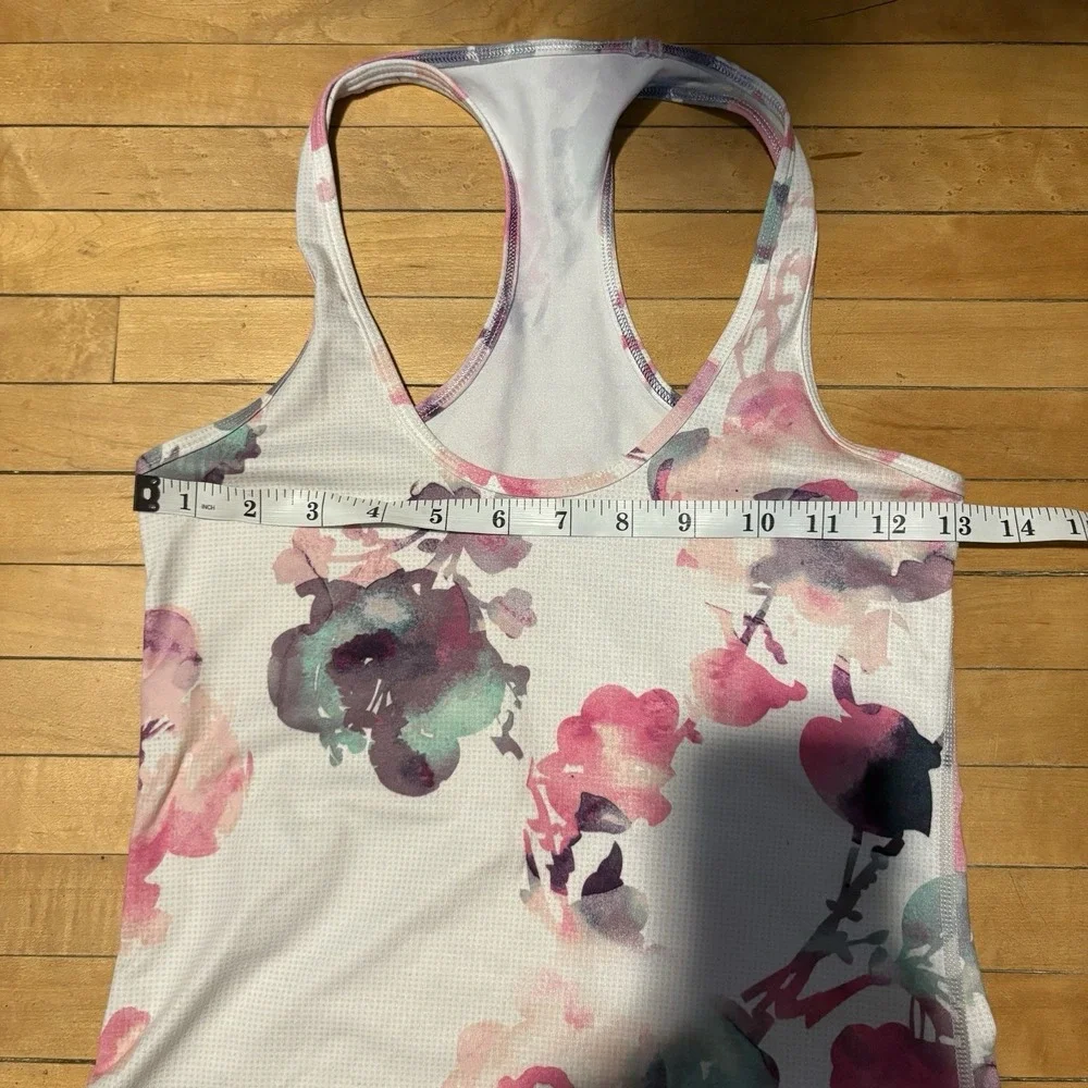 Lululemon Racerback Tank Top Women's Size Small Pretty Floral Print